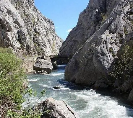 Rural Chousa Hotel *