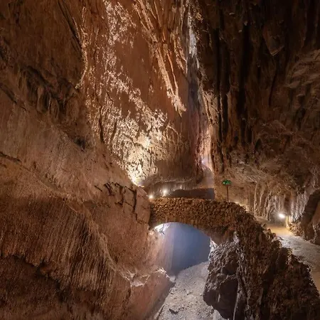 Rural Chousa Vegacervera
