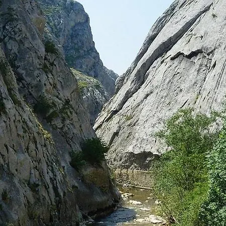 Rural Chousa Vegacervera