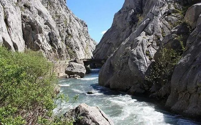 Rural Chousa Hotel *